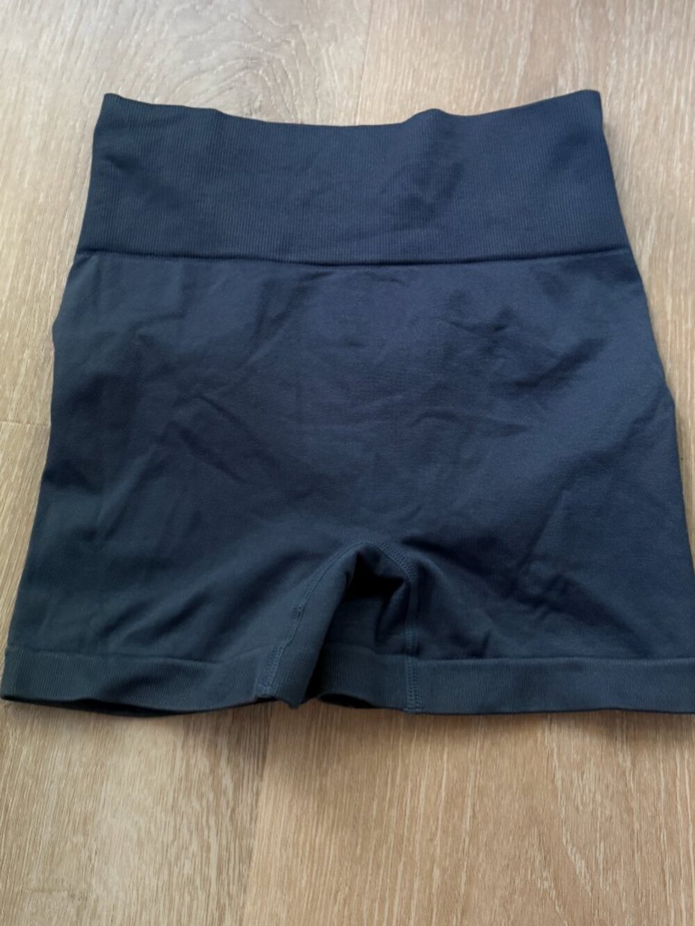 Dark Blue Seamless Scrunch Workout Shorts NWOT Size S